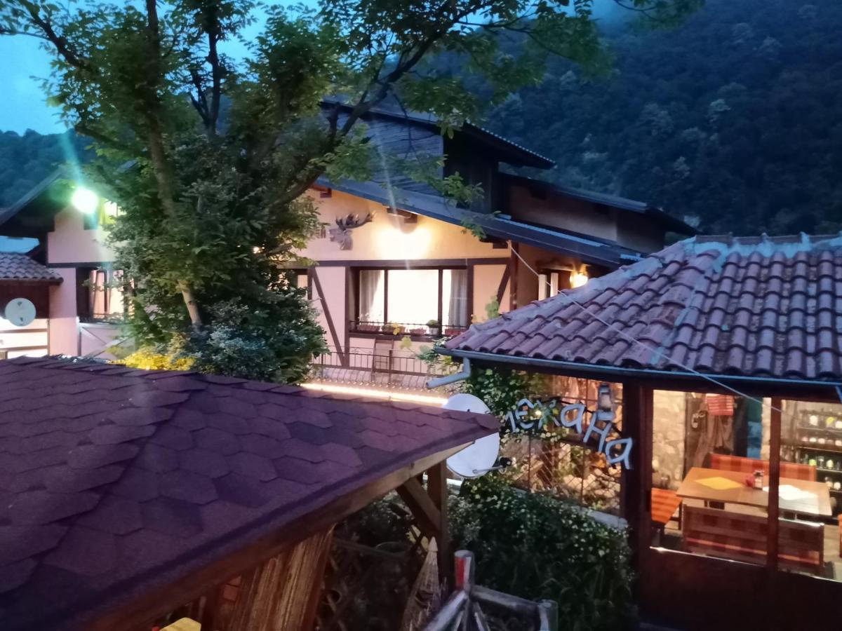 Кръчмъ При Байката Alpin Ribarica Exterior foto